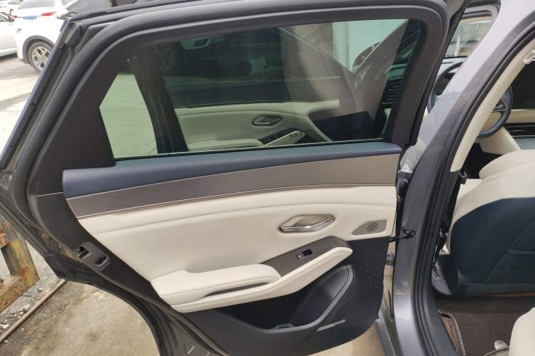 Used BYD Qin L 2024 DM-i 120KM Excellence Model