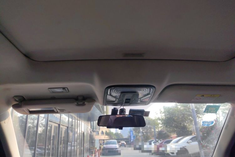 Used Changan CS55 2018 1.5T Manual Colorful Model China V Standard
