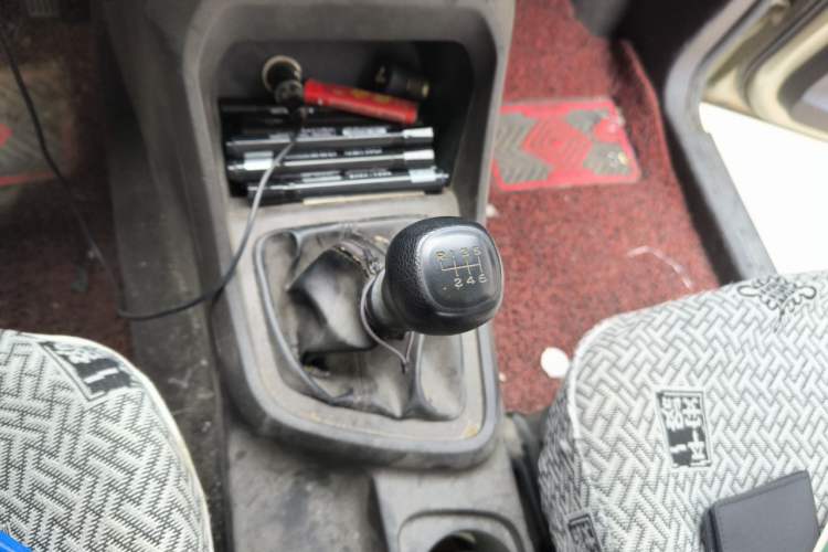 Used Wuling Hongguang V 2019 1.5L Standard Version China VI LAR