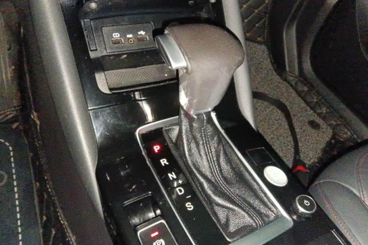 Used BORGWARD BX5 2017 20TGDI Automatic Two-Wheel Drive Pioneer Edition