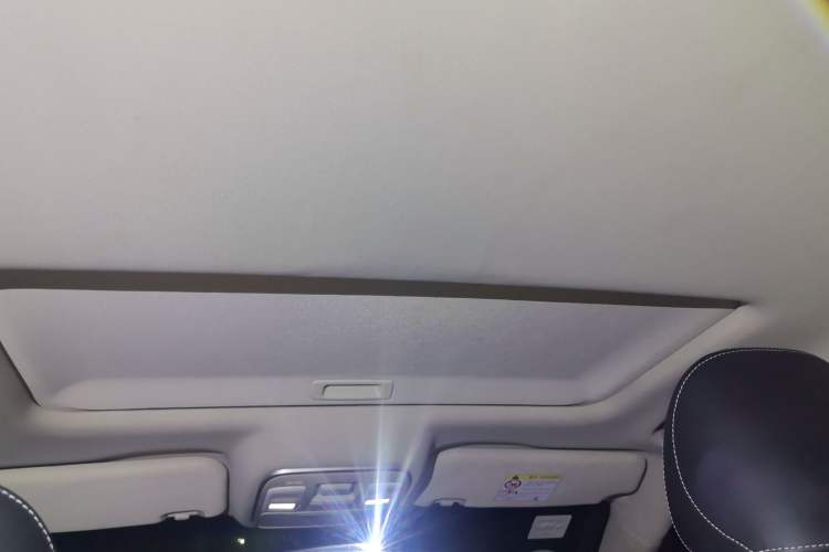 Used Geely Auto Emgrand GL 2017 1.3T DCT Elite Model Headliner