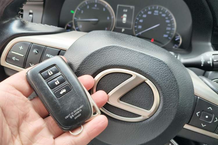 Used Lexus ES 2015 200 Elite Edition Vehicle Key