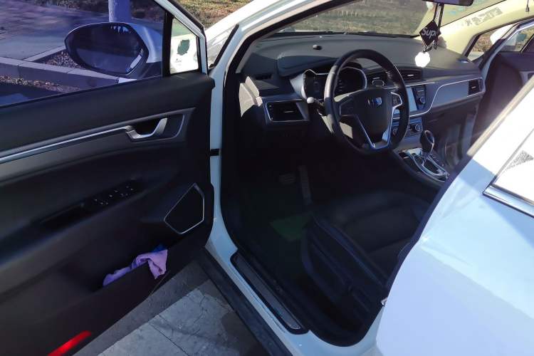 Used Geely Auto Emgrand GS 2016 Sport Edition 1.3T Automatic LingShang Model Driver Seat