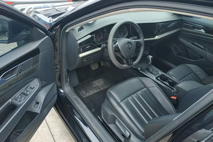 Used Volkswagen Passat 2020 280TSI Business Edition China VI Standard