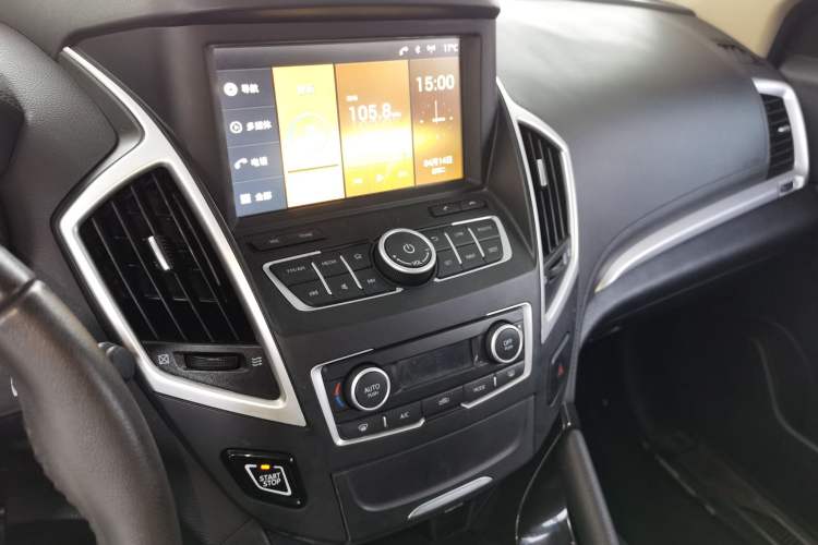 Used Dongfeng Aeolus AX7 2015 2.0L Manual Zhiyi Trim Audio And AC Panel