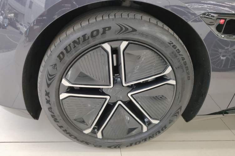 Used Avatr 12 2023 650 Three-Laser Four-Wheel Drive Performance Edition Exterior 4