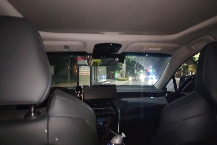 Used Toyota Venza 2023 2.0L CVT Two-Wheel Drive Luxury Edition Headliner