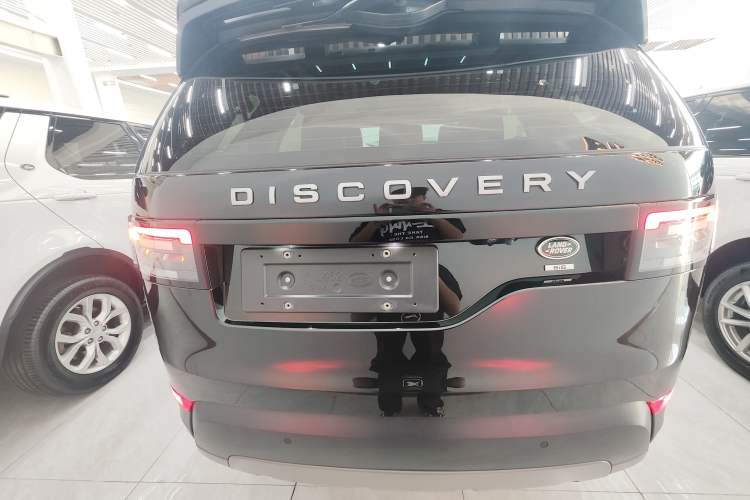 Used Land Rover Discovery 2020 3.0 SC V6 SE
