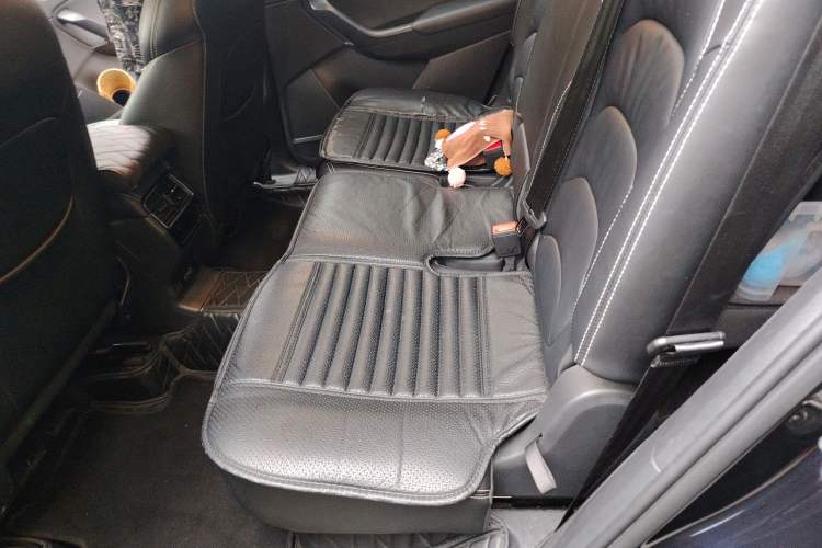 Used Skoda Kodiaq 2019 Facelifted TSI330 7-Seater Two-Wheel-Drive Luxury Enjoyment Edition China VI Standard Left Rear Seat