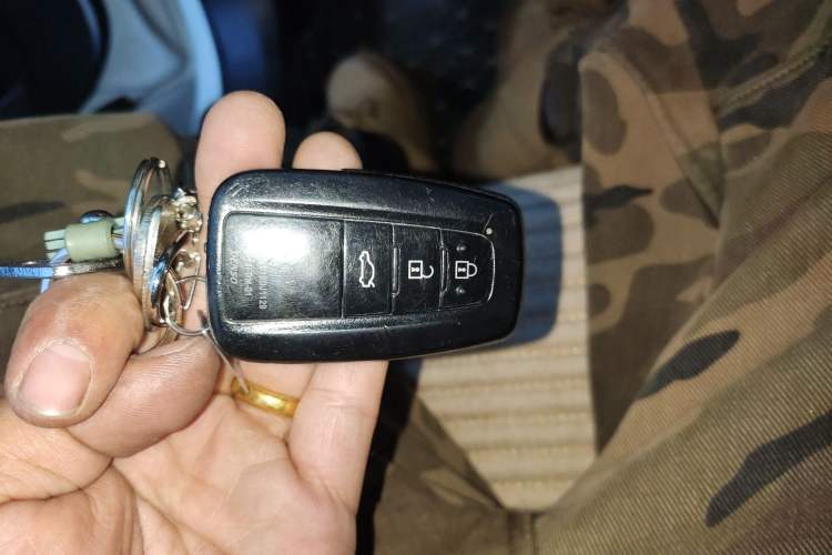 Used Toyota Camry 2019 2.0G Luxury Edition China VI Standard Vehicle Key