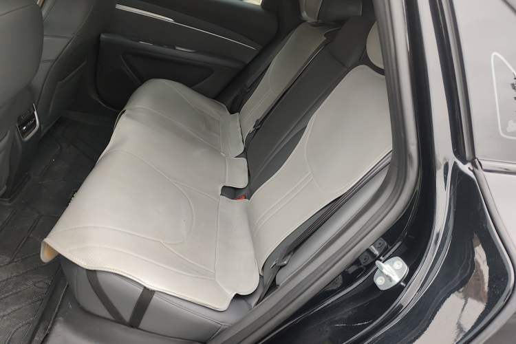Used XPeng MONA M03 2024 620 with Ultra-Long Range Left Rear Seat