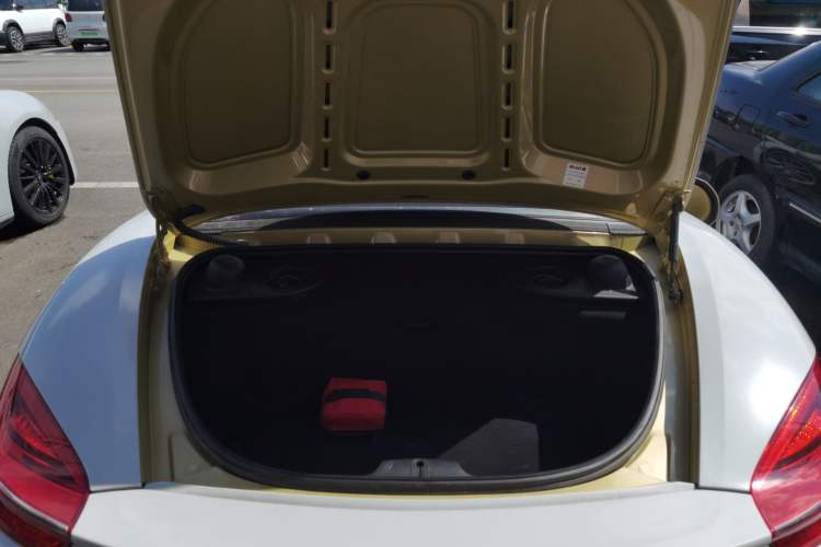 Used Porsche Boxster 2013 Boxster 2.7L
