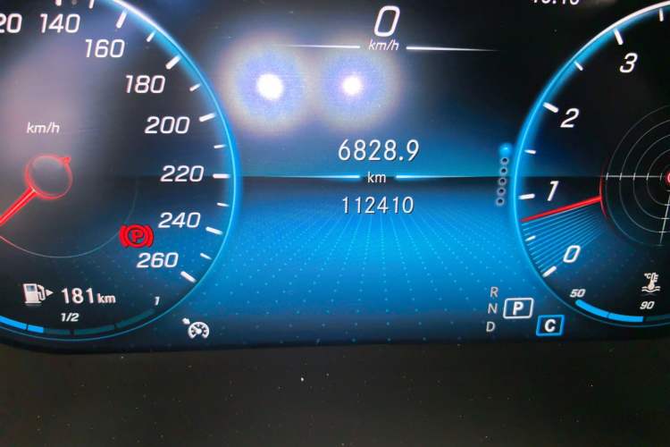 Used Mercedes-Benz GLC 2020 GLC 260 L 4MATIC Luxury Model Odometer Close Up