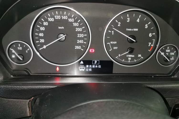 Used BMW 3 Series 2015 316Li Fashion Model
