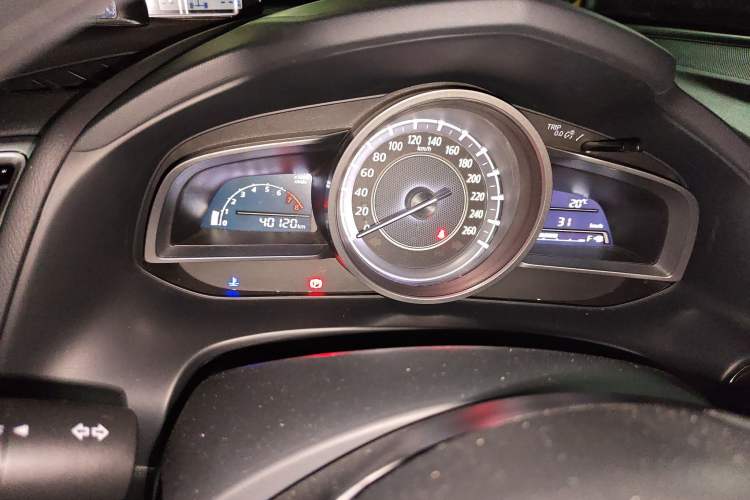 Used Mazda CX-4 2016 2.0L Manual Two-Wheel Drive Blue Sky Dynamic Edition
