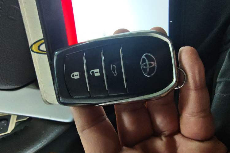 Used Toyota Prado 2015 2.7L Automatic Standard Edition
