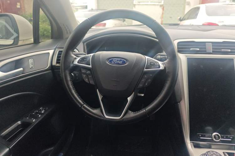 Used Ford Mondeo 2020 EcoBoost 180 Stylish Model Steering Wheel
