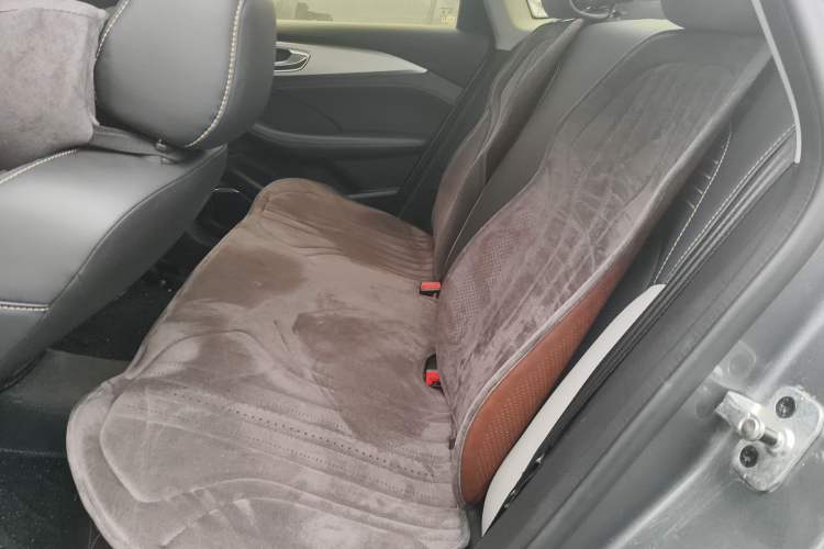 Used Roewe i6 MAX New Energy 2020 1.5T PHEV Cool & Stylish Skyroof Edition Left Rear Seat