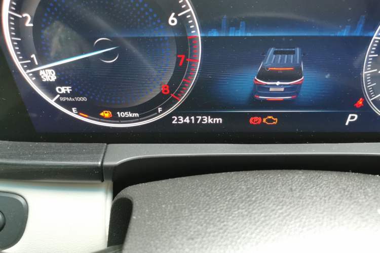 Used Buick GL8 2021 ES Landtrek 653T Comfort Edition Odometer Close Up