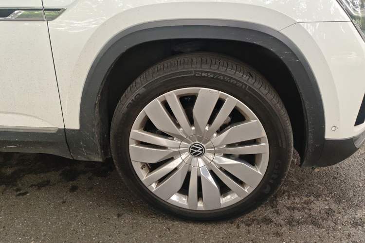 Used Volkswagen Teramont 2021 380TSI Four-Wheel Drive Prestige Flagship Edition Right Front Wheel Hub