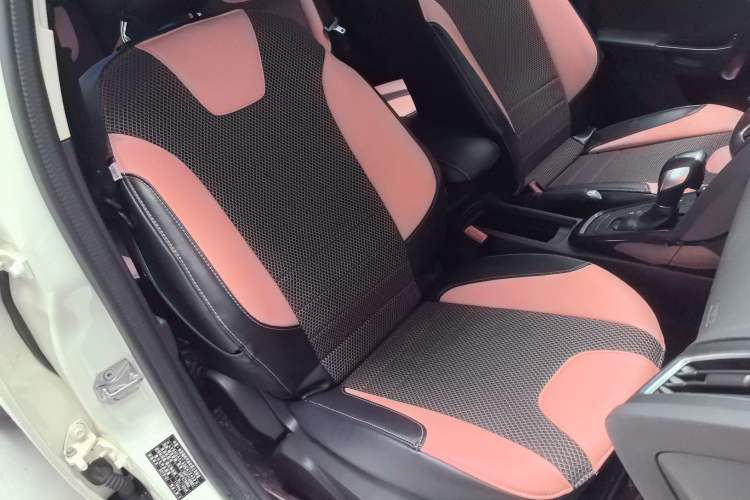 Used Ford Focus 2015 Hatchback EcoBoost 180 Automatic Elite Model Right Front Seat