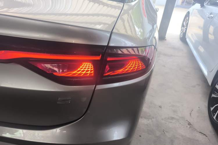 Used AION S 2023 Meizu 580 Lithium Iron Phosphate Right Rear Taillight