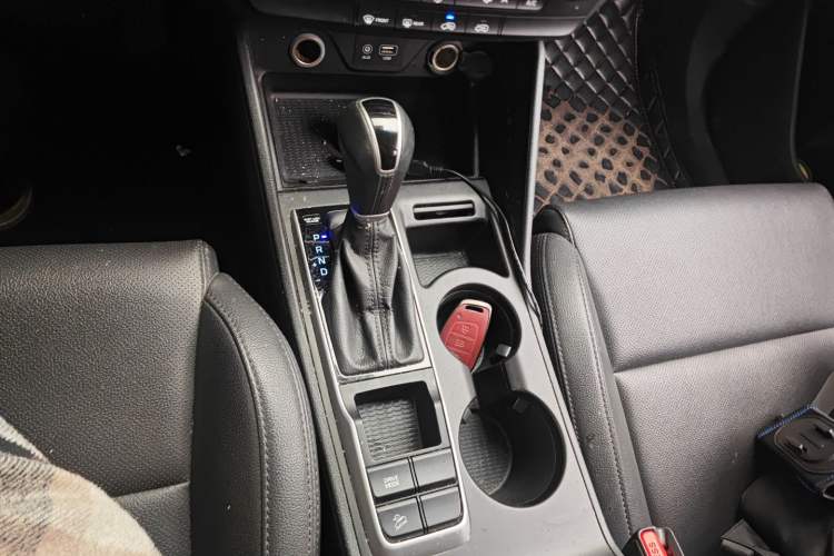 Used Hyundai Tucson 2015 1.6T Dual-Clutch Two-Wheel-Drive Smart Model Gear Lever