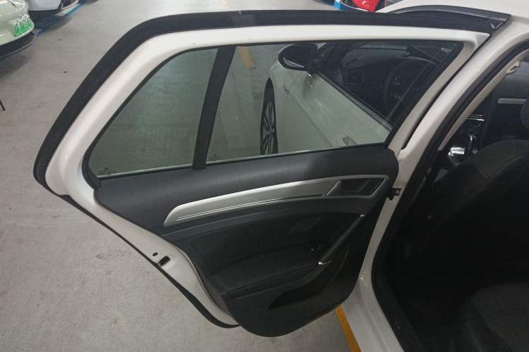 Used Volkswagen Golf Pure Electric 2020 Chari