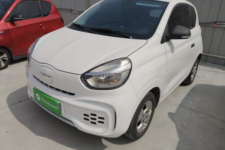 Used Roewe Clever 2021 302 km New Four-Seater Super-Efficient Version