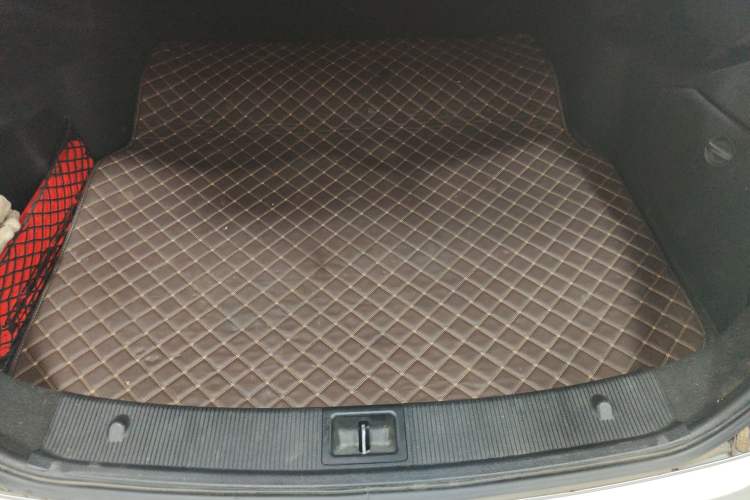 Used Mercedes-Benz C-Class 2013 C 180 Classic Grand Edition