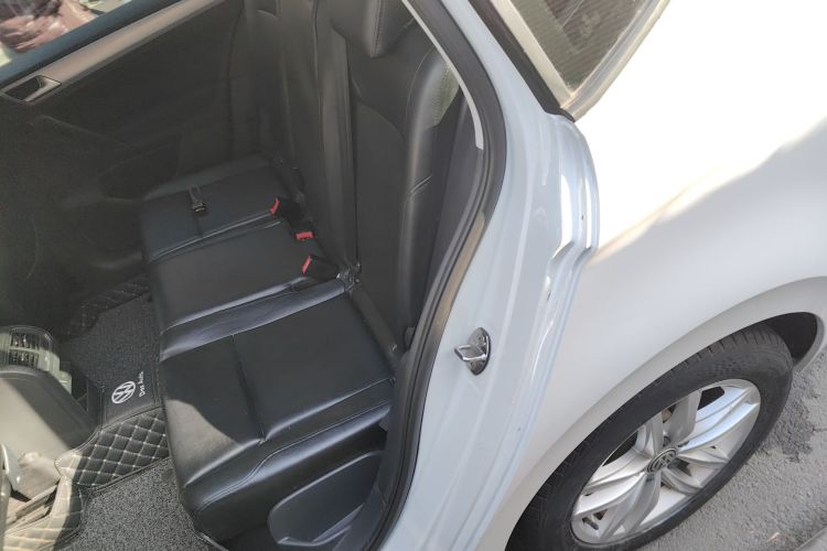 Used Volkswagen Golf Sportsvan 2019 1.6L Automatic Pure Model China V Standard
