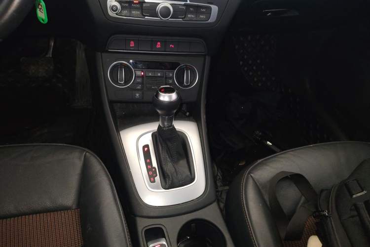 Used Audi Q3 2016 35 TFSI Fashion Model
