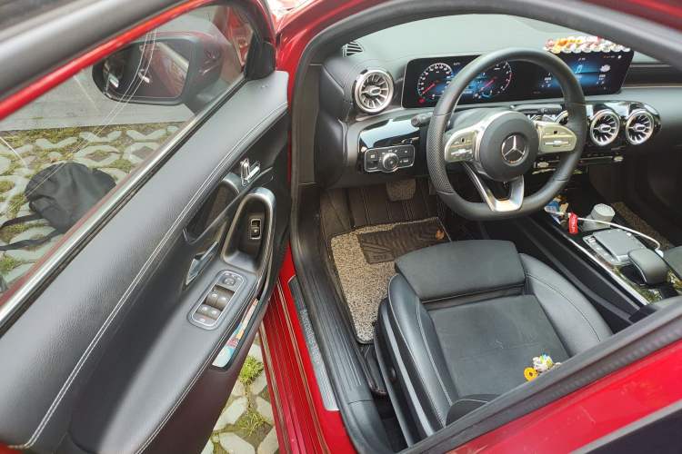 Used Mercedes-Benz A-Class 2020 Restyled A 200 L Sport Sedan Fashion Version