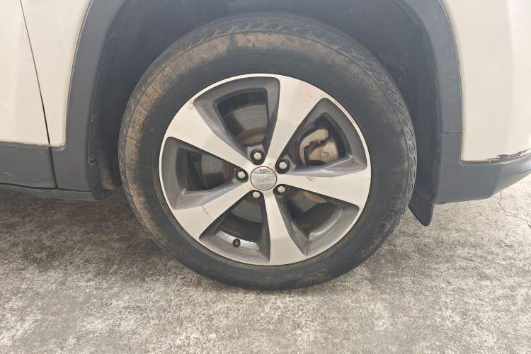 Used Jeep Cherokee 2019 2.0T 2WD Enjoyment Edition China V Right Front Wheel Hub