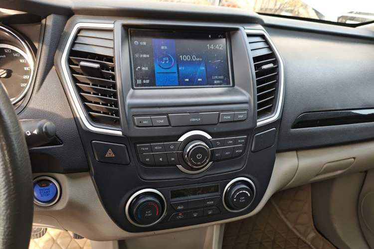 Used Dongfeng Aeolus A60 2016 1.5L Manual Luxury Version
