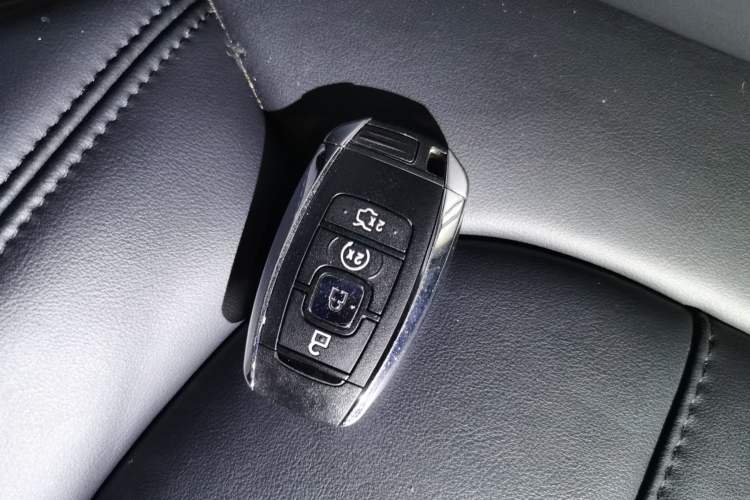 Used Lincoln MKZ 2019 2.0T Luxury Edition China VI Vehicle Key