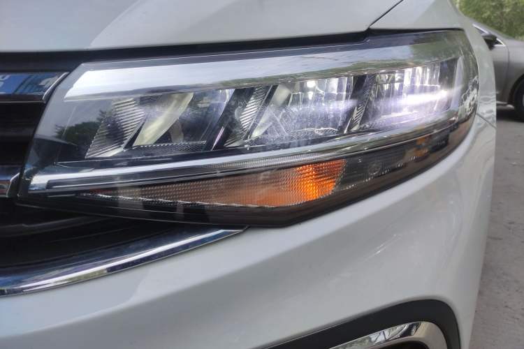 Used Volkswagen Bora 2023 200TSI DSG Comfort Edition Left Front Headlight