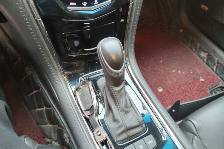 Used Cadillac ATS-L 2016 28T Fashion Edition Gear Lever