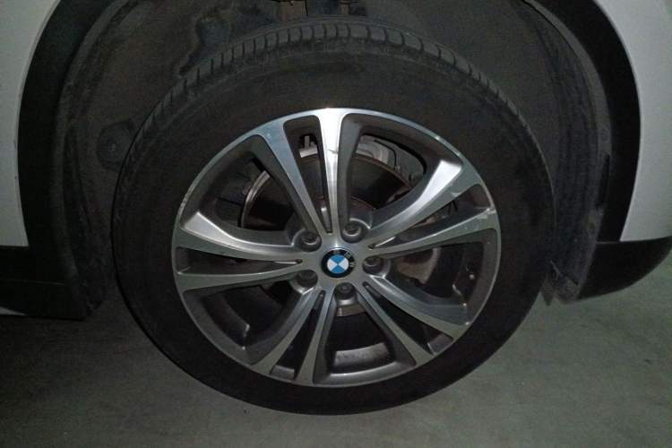 Used BMW X1 2018 sDrive18Li Luxury Model Right Front Wheel Hub