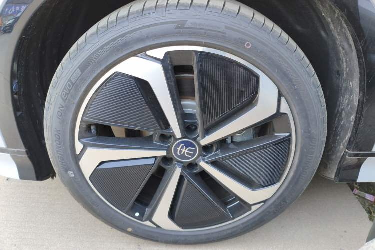 Used BYD Song L EV 2025 662 km Ultra-Range Version
