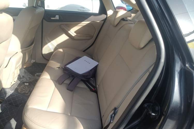 Used Ford Focus 2011 Hatchback 1.8L Automatic Fashion Edition Left Rear Seat