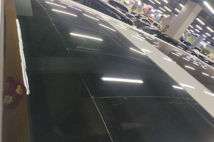 Used Denza D9 2022 DM-i 1040 Prestige Model