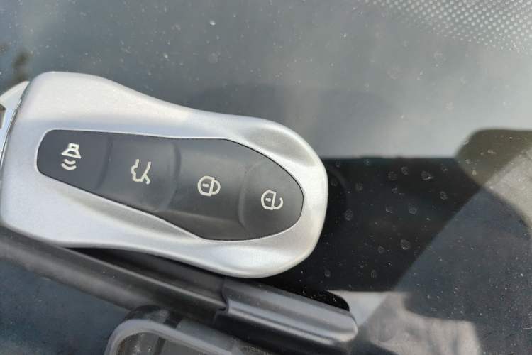 Used Geely Auto Emgrand X7 Sport 2020 1.8TD DCT ZhiZun PRO
