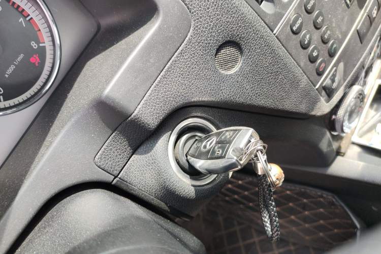 Used Mercedes-Benz C-Class 2010 C 200 CGI Fashion Model Vehicle Key