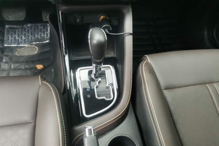 Used CHANGAN Eado DT 2018 1.6L Automatic Smart Enjoyment Model Gear Lever