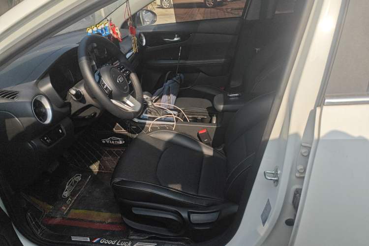 Used Kia K3 2020 1.5L CVT New Sharp Edition with Sunroof
