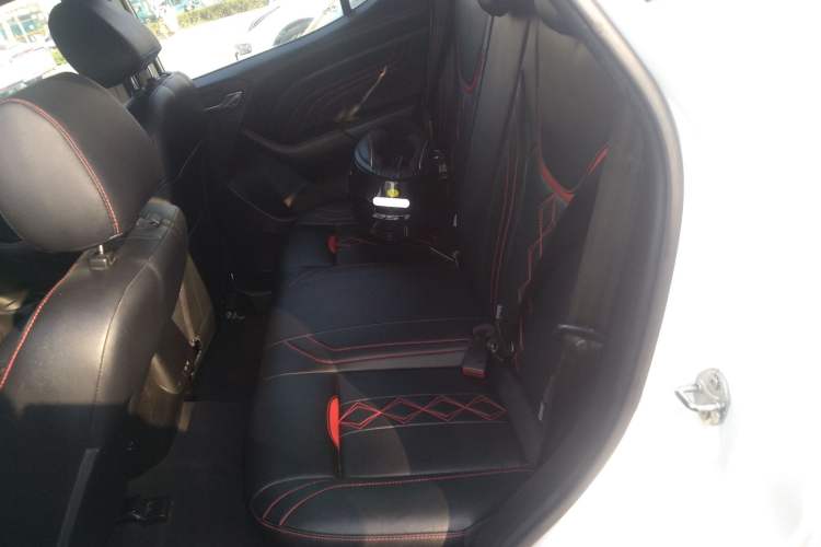 Used Soueast DX3 2018 1.5L Manual Luxury Model
