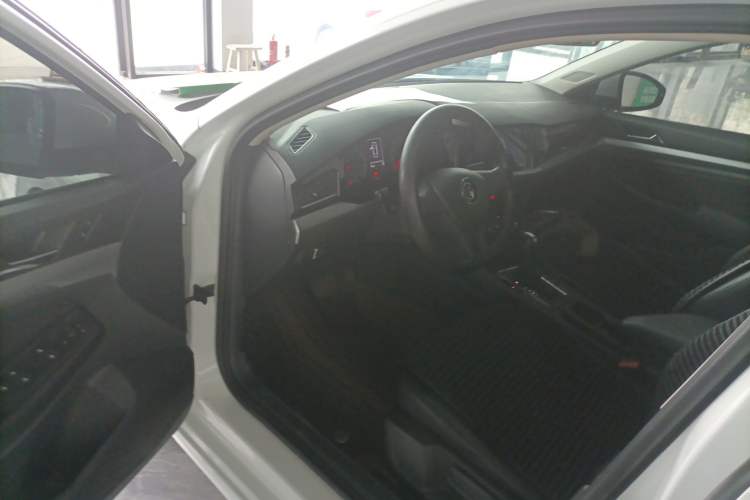 Used Volkswagen Bora 2020 1.5L Automatic Fashion Edition Driver Seat