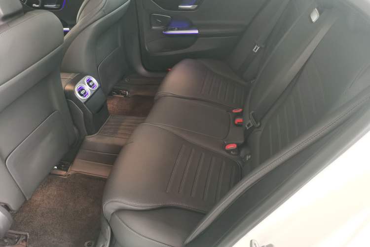 Used Mercedes-Benz C-Class 2025 Facelift C 260 L Sport Edition
