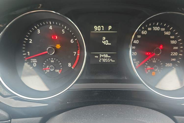 Used Volkswagen Sagitar 2017 230TSI Automatic Comfort Version Odometer Close Up